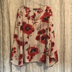 Gorgeous sheer top with bell sleeves 3x